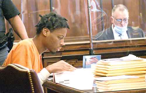 Trial gets unusual as accused crafts his own defense | News, Sports, Jobs - Vimarsana News